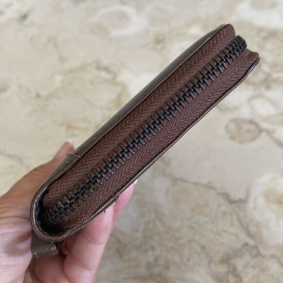 NWOT Kenneth Cole Leather Long Zip Clutch Wristlet Wallet - Picture 7 of 11